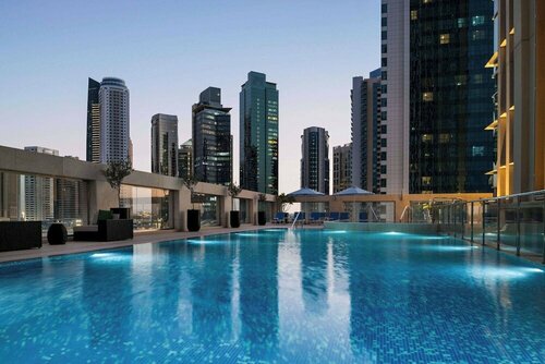 Гостиница Wyndham Grand Doha West Bay Beach в Дохе