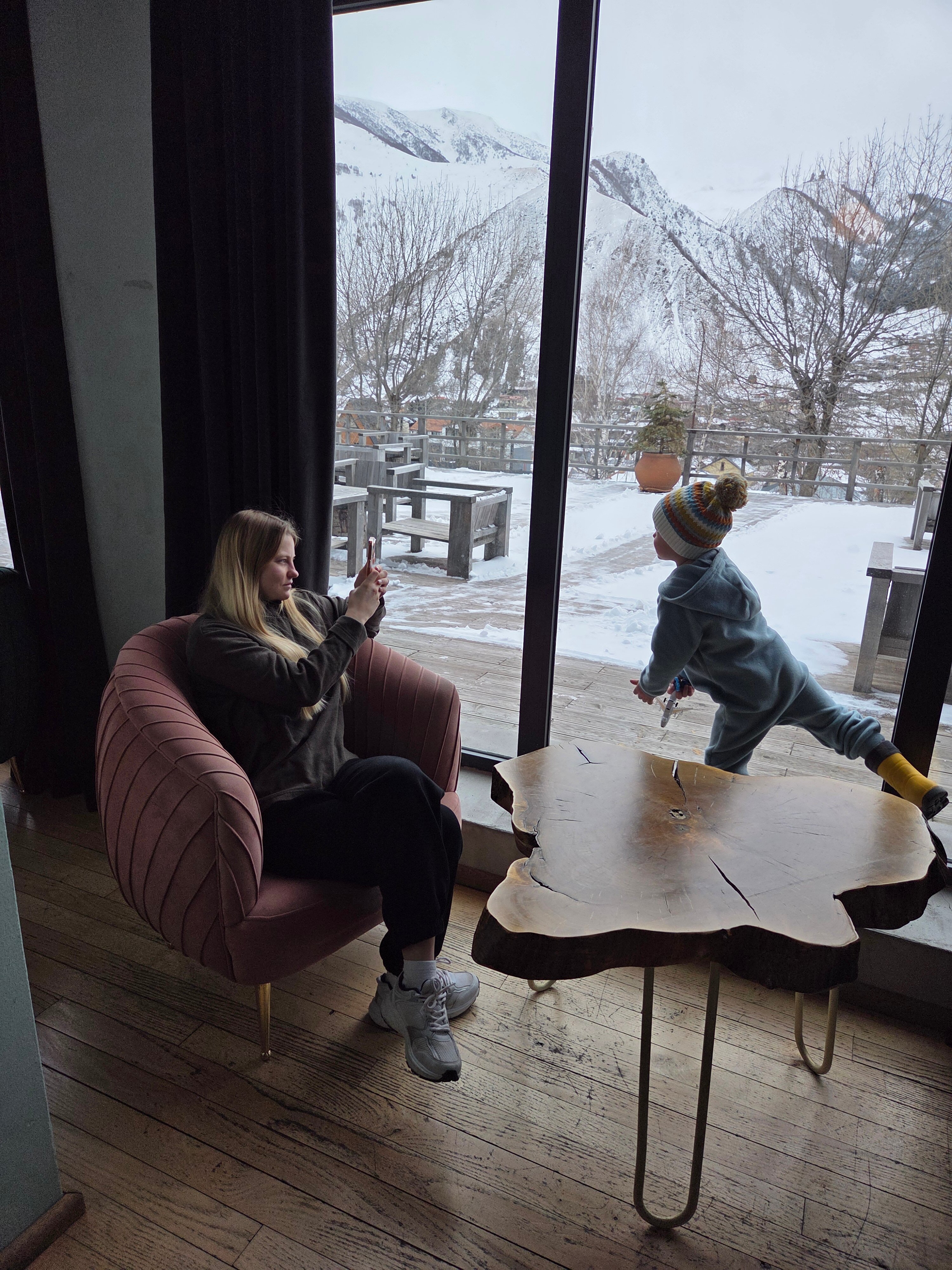 Фото Intourist Kazbegi