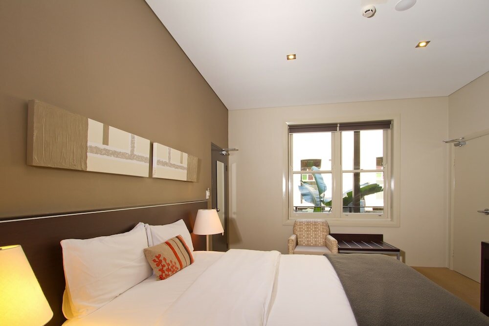 Фото Vulcan Hotel Sydney