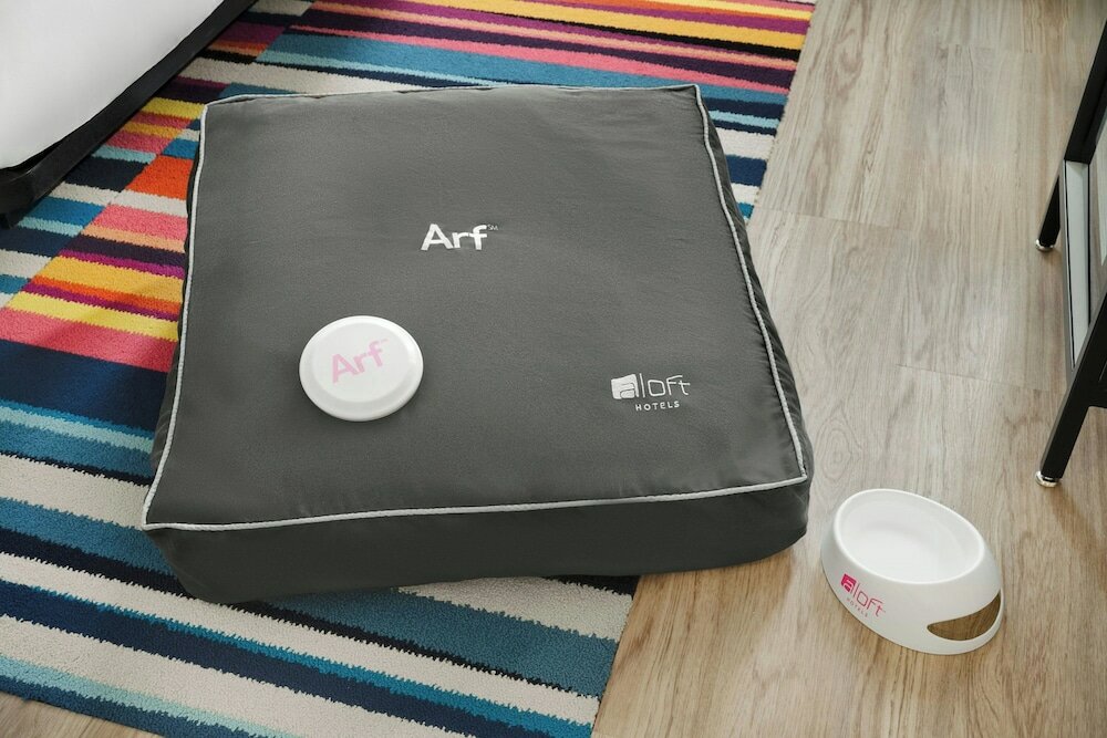 Фото Aloft Indianapolis Downtown