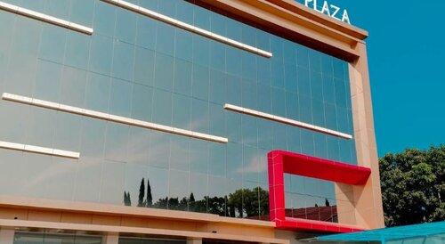 Гостиница Hotel Nalendra Plaza Subang в Субанге