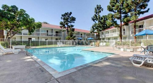 Гостиница Motel 6 Santa Ana, Ca - Irvine - Orange County Airport в Санта-Ане