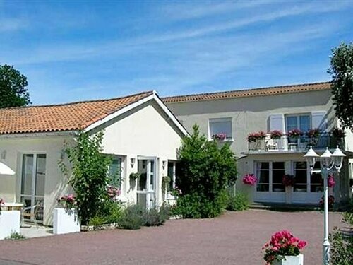 Гостиница Hôtel Le Nautile в Рошфоре