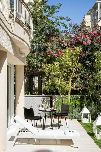 Гостиница White Villa Tel Aviv Penthouse Company в Бат-Яме