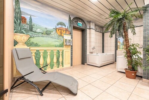 Гостиница Hotel Demas Unterhaching в Унтерхахинге