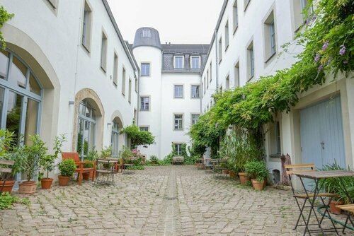 Гостиница Hotel Hofgarten 1824 в Дрездене