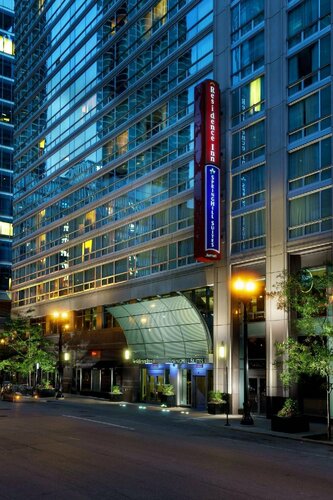 Гостиница Springhill Suites by Marriott Chicago Downtown River North в Чикаго