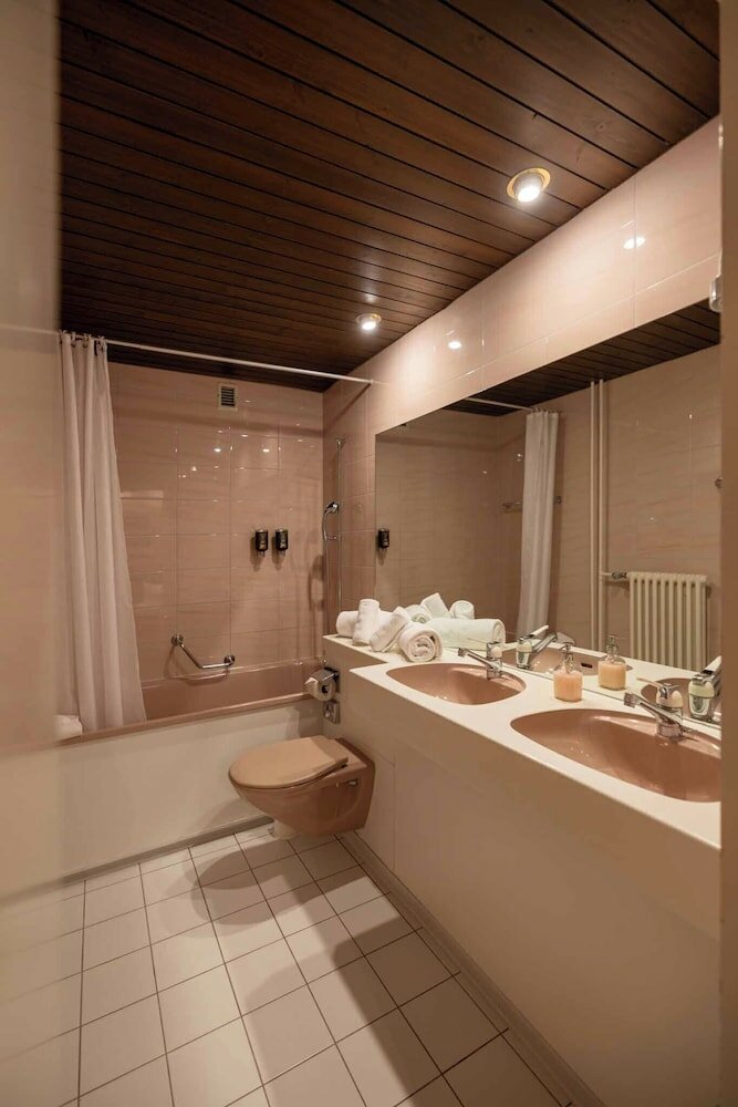 Фото Hotel Regina Wengen