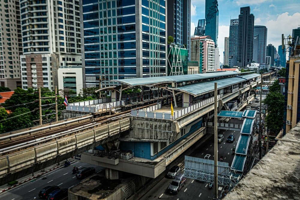 Фото Sam E Hotel Bangkok Sathorn