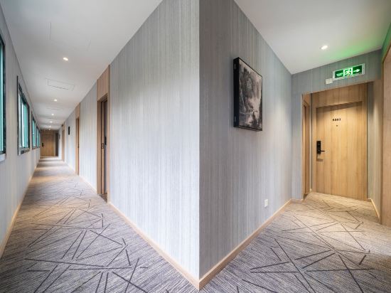 Фото Jitai Hotel