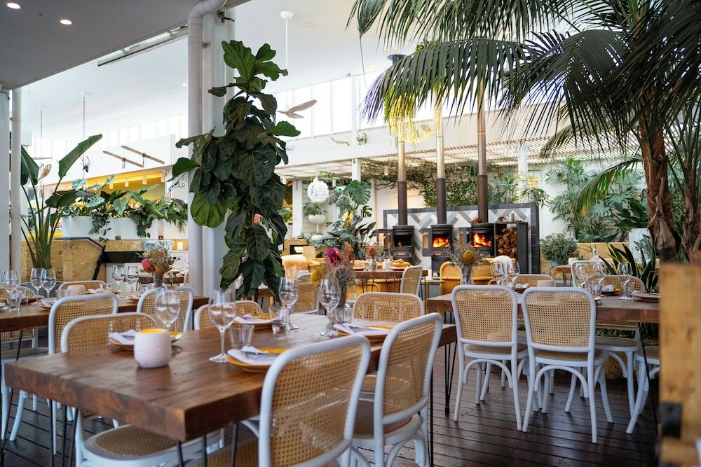 Фото Cottesloe Beach Hotel