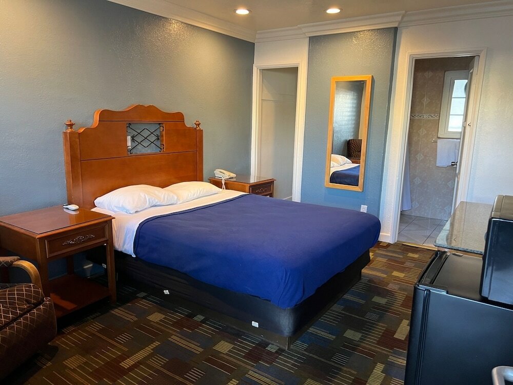 Фото Welcome Inn on Colorado Blvd