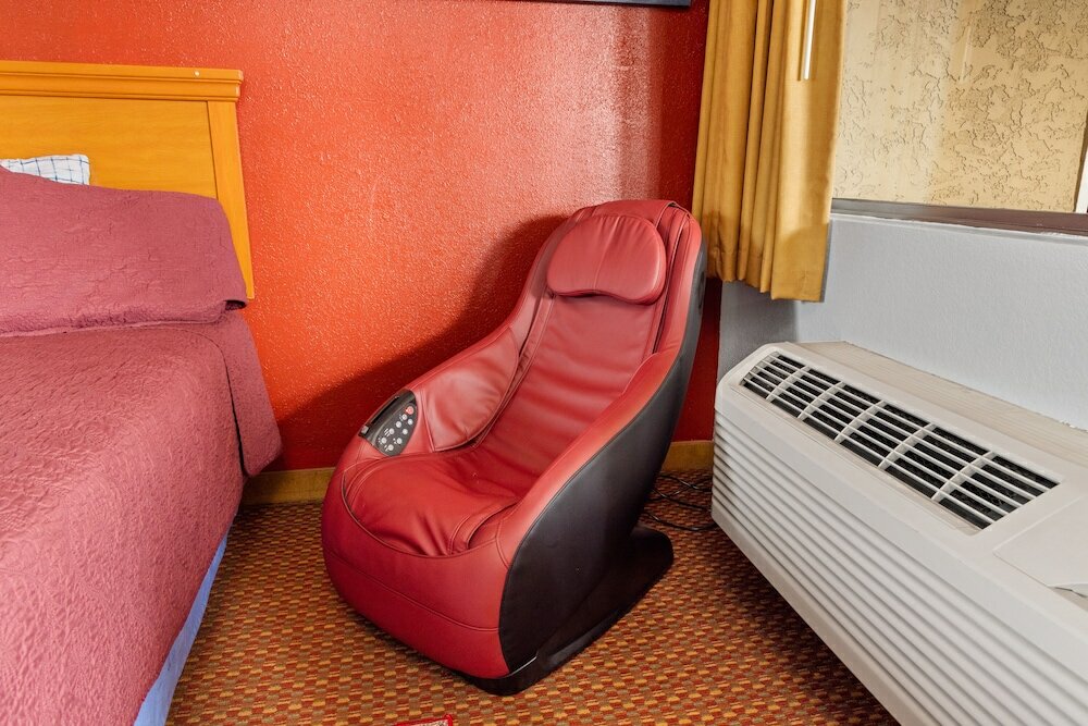 Фото Americana Inn