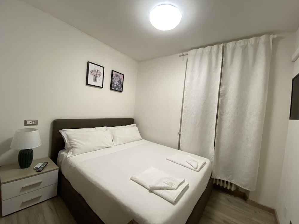 Фото The Place in Rome