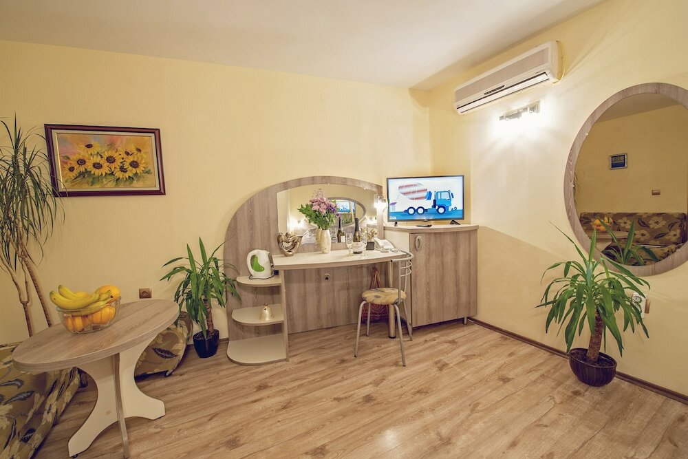 Фото Hotel Color Varna