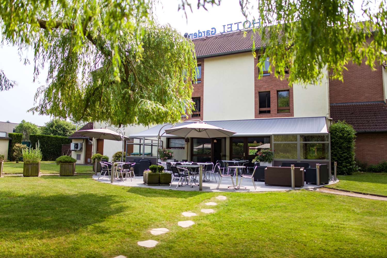 Фото отеля 1