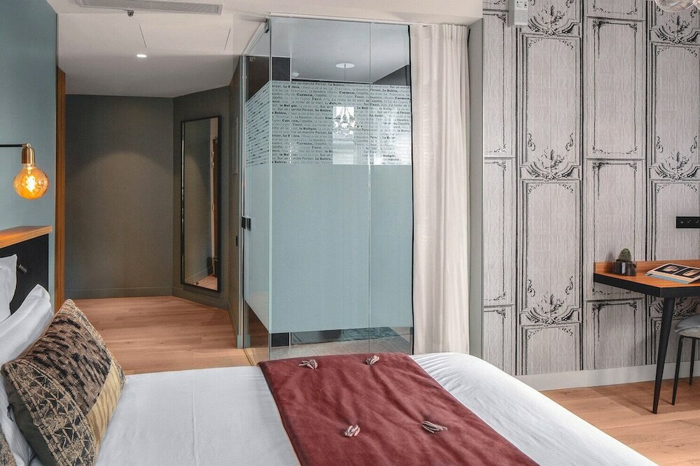 Фото Lyric Opera Hotel Paris