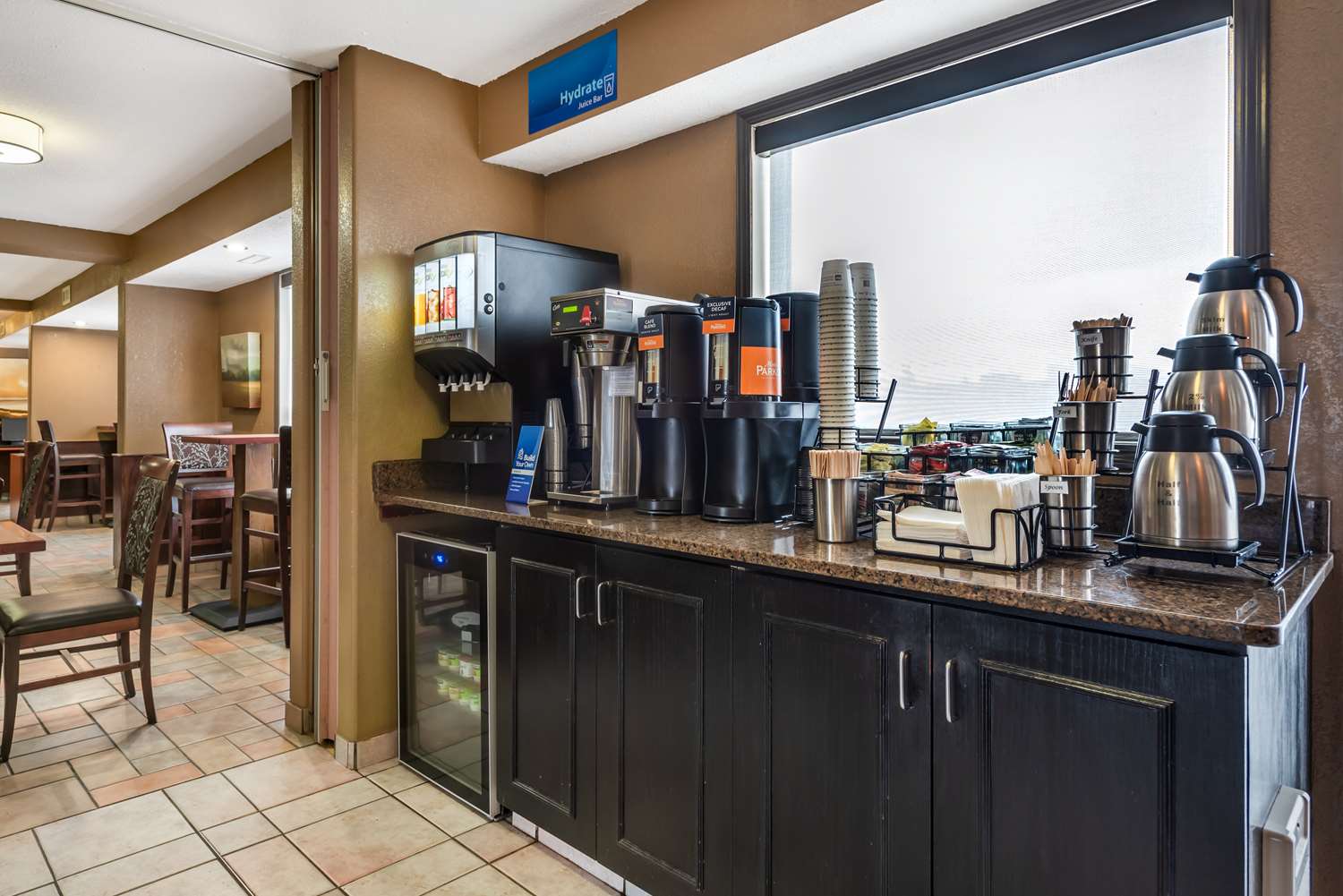 Фото Best Western Strathmore Inn