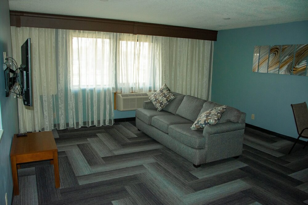 Фото Quality Inn & Suites