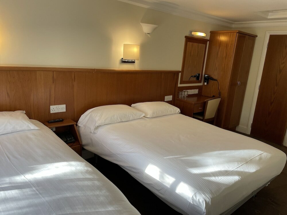 Фото Orchard Hotel