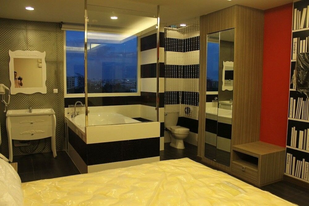 Фото Chariot Pattaya Residence