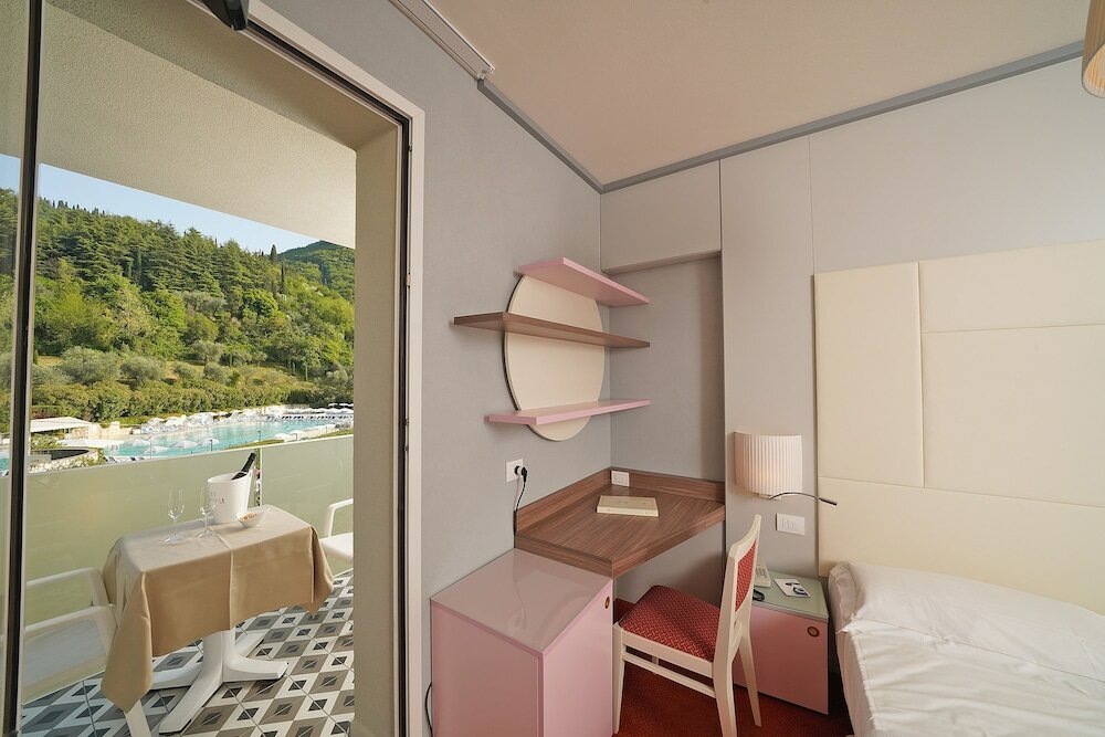 Фото Bike Hotel La Perla