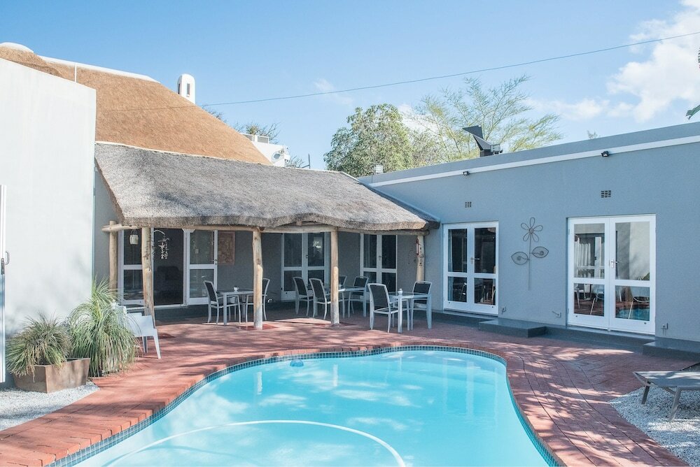 Фото Ballinderry - The Robertson Guest House