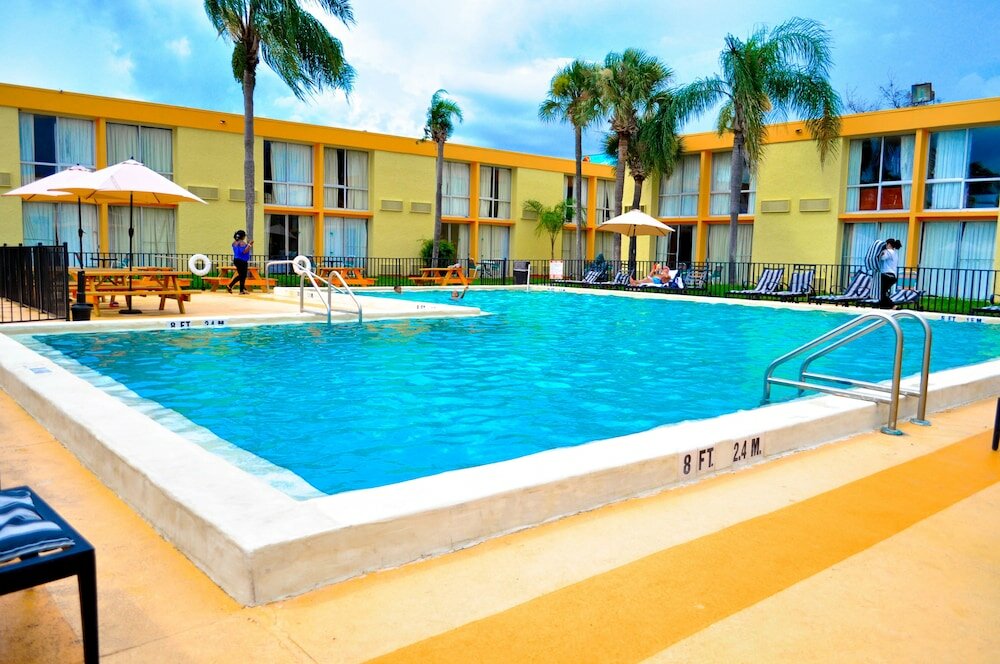 Фото Floridian Express Hotel