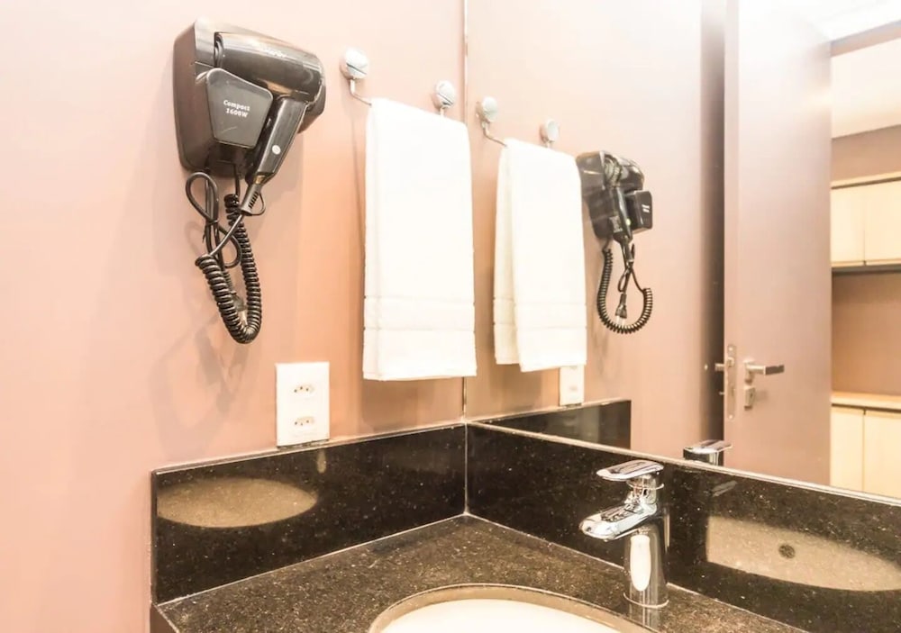 Фото Cozzy Suítes Paraíso Hotel