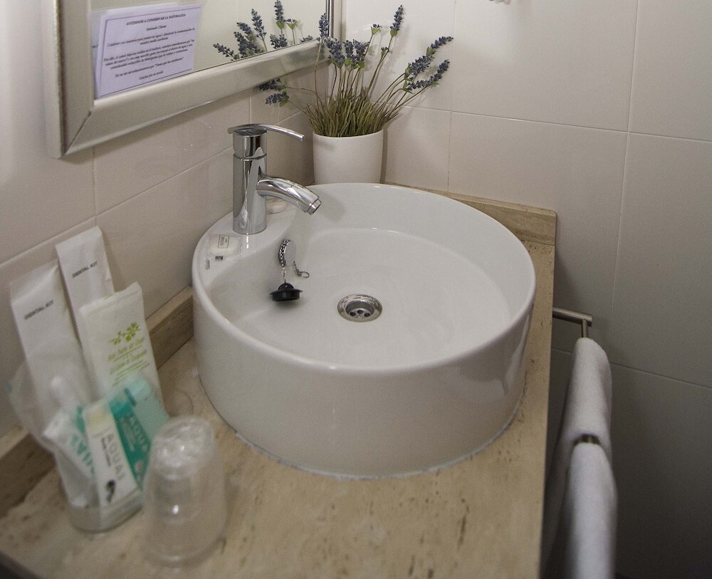 Фото Hotel Puerta del Oriente