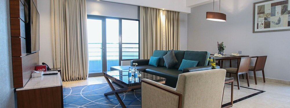 Фото The Seven Hotel