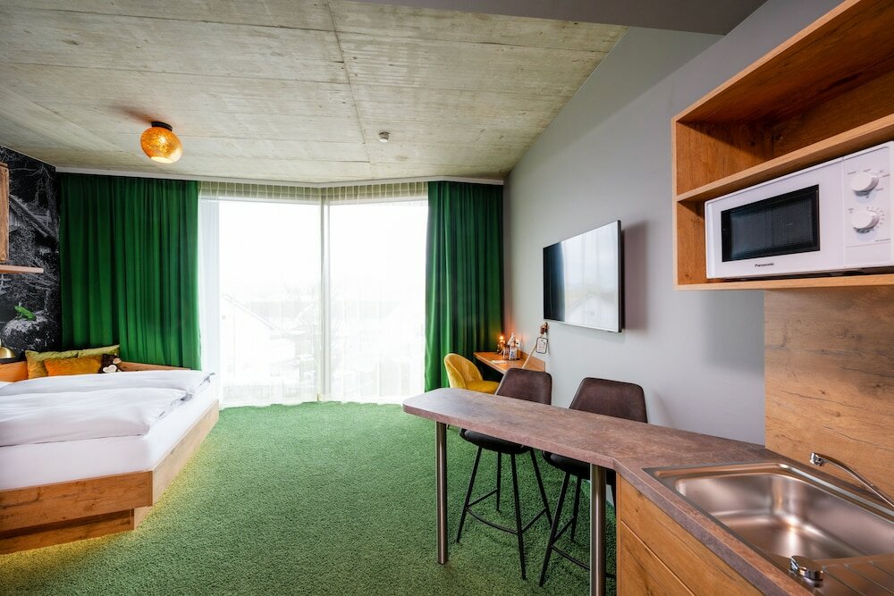 Фото 99790630202