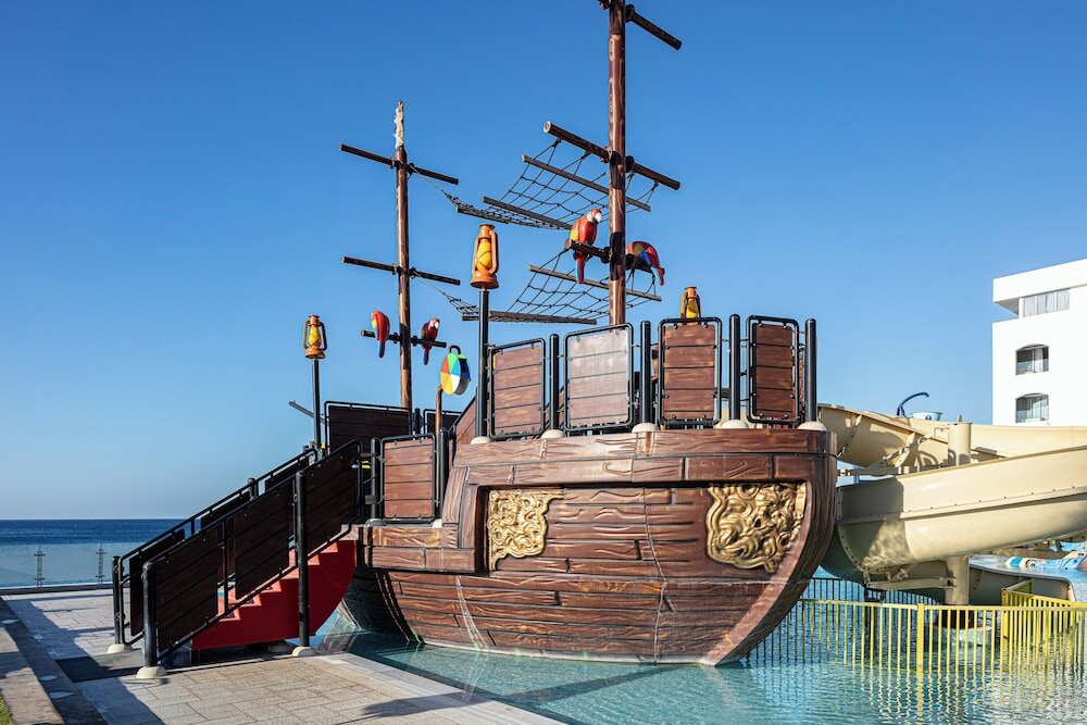 Фото Petra Mare Hotel