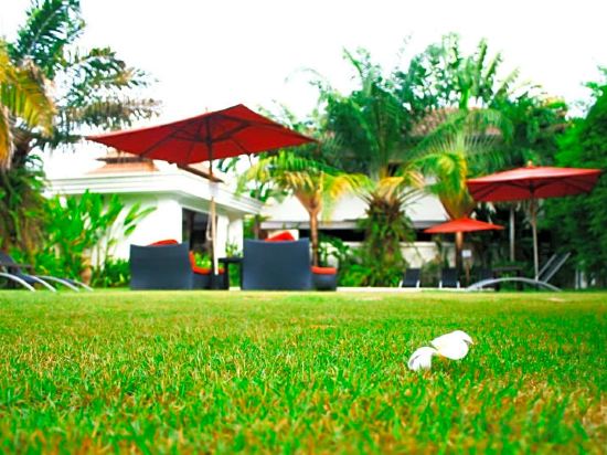 Фото Palm Grove Resort