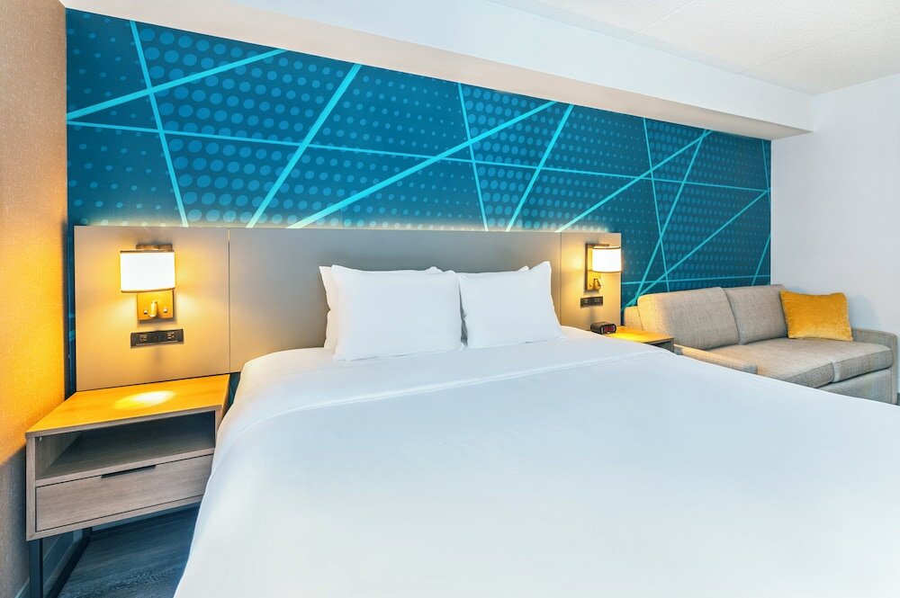 Фото Quality Suites London