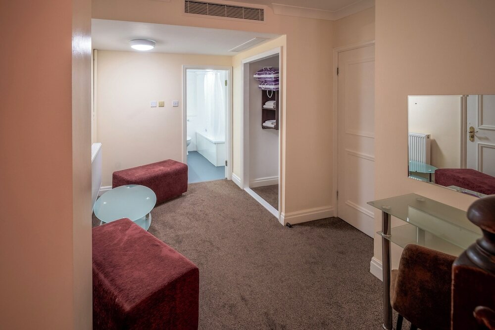 Фото Britannia Sachas Hotel