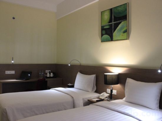 Фото Biz Hotel Batam