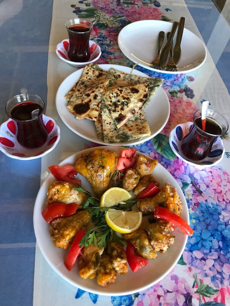 Restaurant Tepebasi Pervin Teyze Gozleme Bahcesi, Selcuk, photo