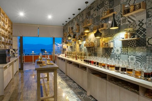 Гостиница Liberty Kusadasi в Кушадасы