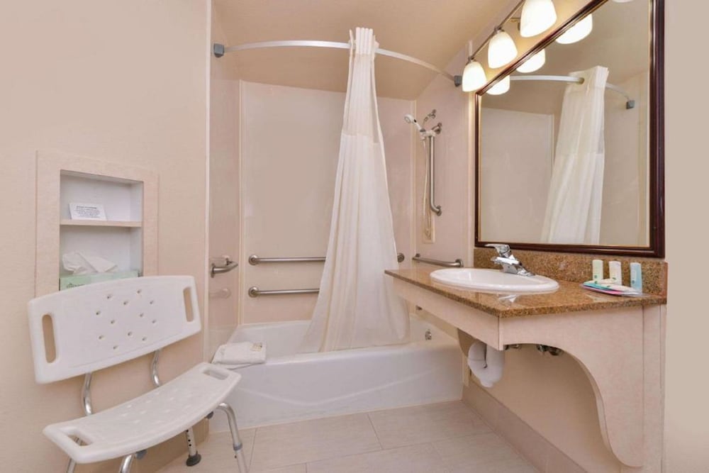 Фото Hotel Nova Sfo by FairBridge