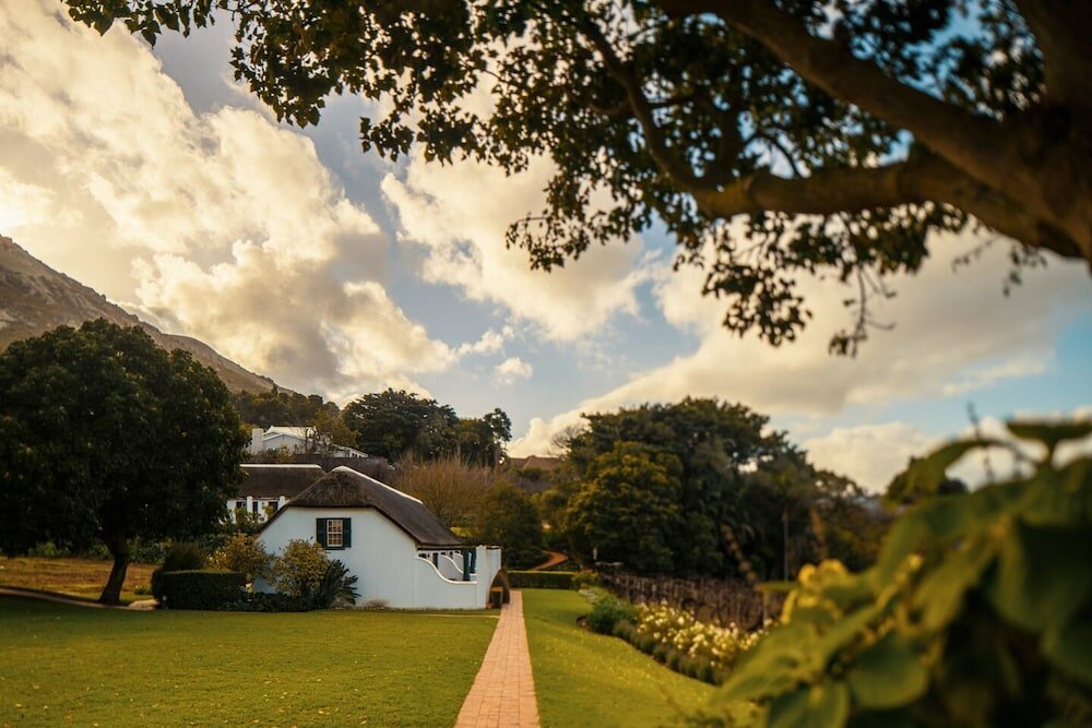 Фото Grande Roche Hotel