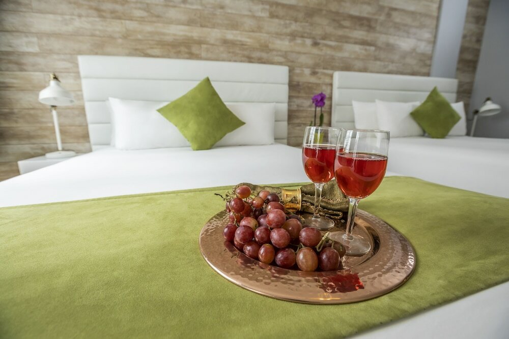 Фото Chesterfield Hotel & Suites, a South Beach Group Hotel