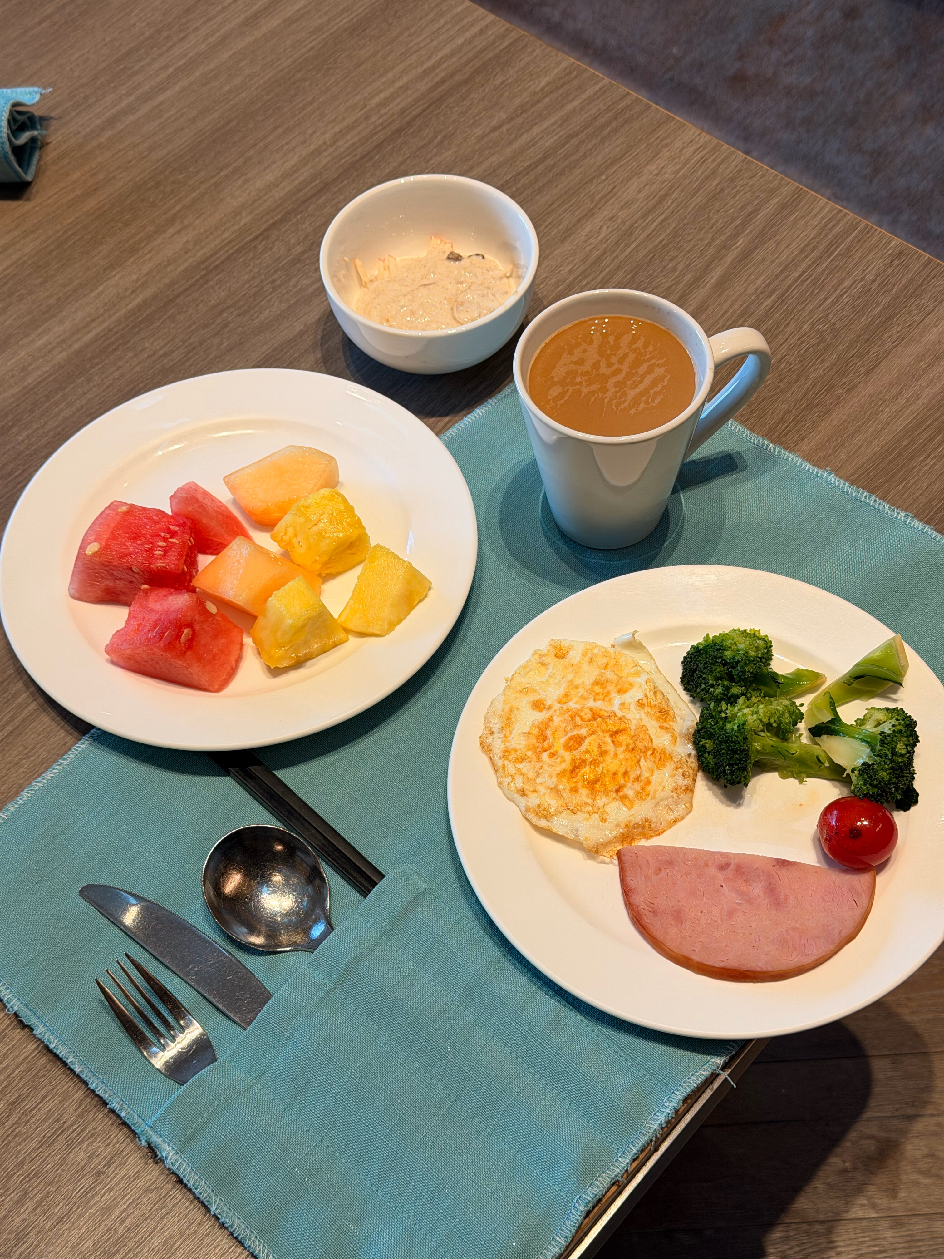 Фото Conrad Shanghai