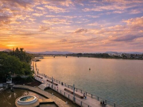 Внешний вид отеля Huong Giang Hotel Resort and SPA в Фуонге Тхуане Хое, фото 4