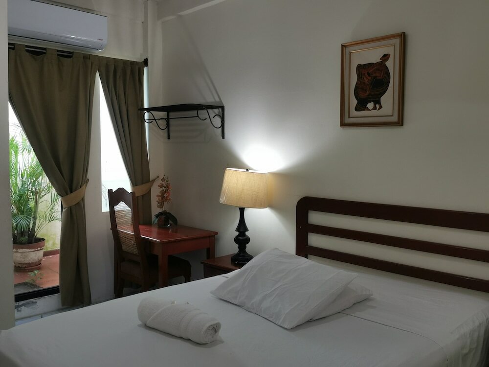 Фото Hotel Armonía Hostal