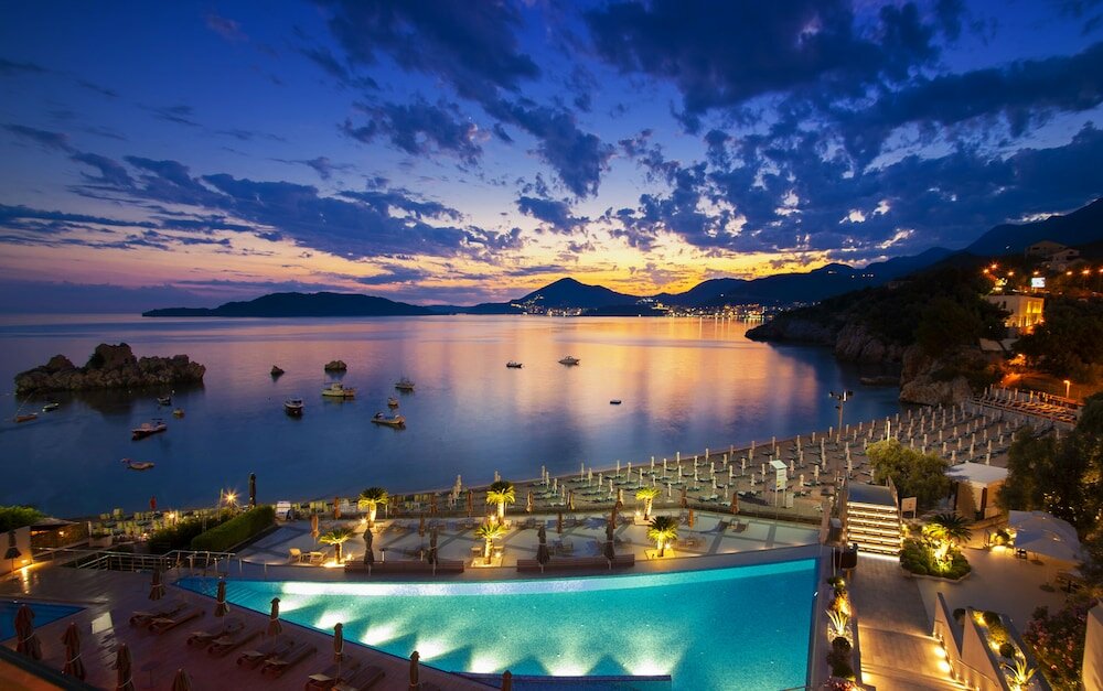 Фото Maestral Resort & Casino
