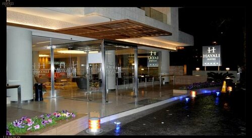 Гостиница Hayali Suites в Джунии