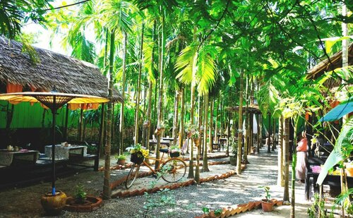 Гостиница The Villager Lodge в Сандоуэе