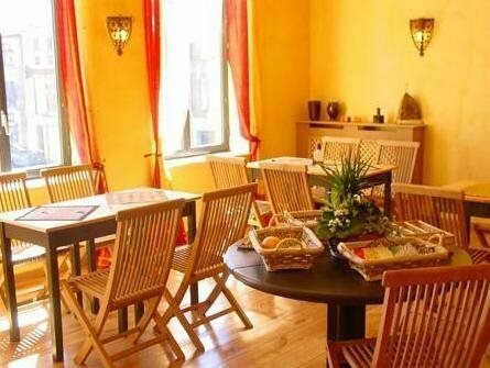 Гостиница Hotel at Home в Валлонском Брабанте