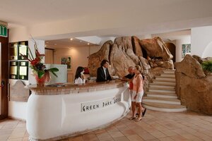 отель Green Park Hotel